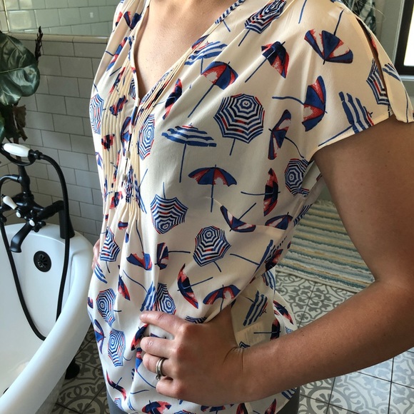 Umbrella print short sleeve blouse - Picture 1 of 3